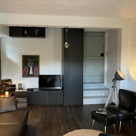 شقة Cosy Nest - De Luxe Avec Canape-lit, Terrasse Et Parking Prive لييج