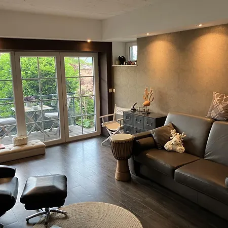 Cosy Nest - De Luxe Avec Canape-lit, Terrasse Et Parking Prive شقة *
